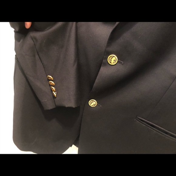 Blazer - Picture 2 of 5